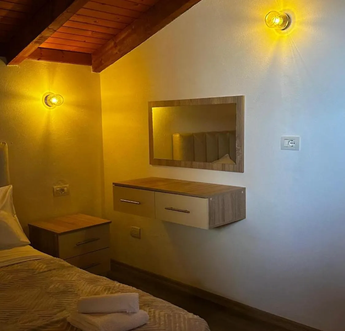 Bellway Hotel Shkodër 0*,